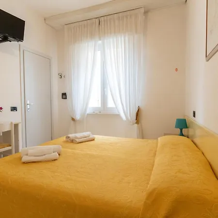 Hotel Arix 2*